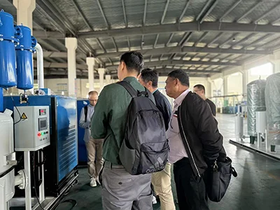  نظام مولد نيتروجين عالي النقاء بدرجة الغذاء لمصنع أغذية في روسيا