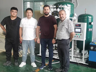 عملاء من العراق