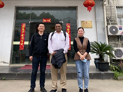 عميل من الهند