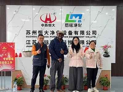 عميل من إندونيسيا (اشترى نظام توليد أكسجين مثبت داخل الحاوية بقدرة 10 متر مكعب قياسي/ساعة)