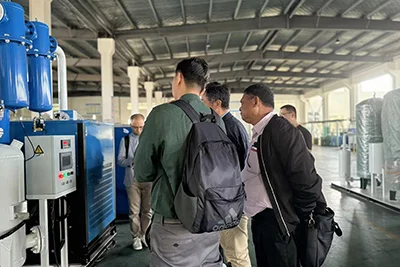 نظام إنتاج غاز النيتروجين فائق النقاء للمصانع الغذائية: كفاءة تشغيلية ومطابقة تامة لمعايير سلامة الأغذية العالمية